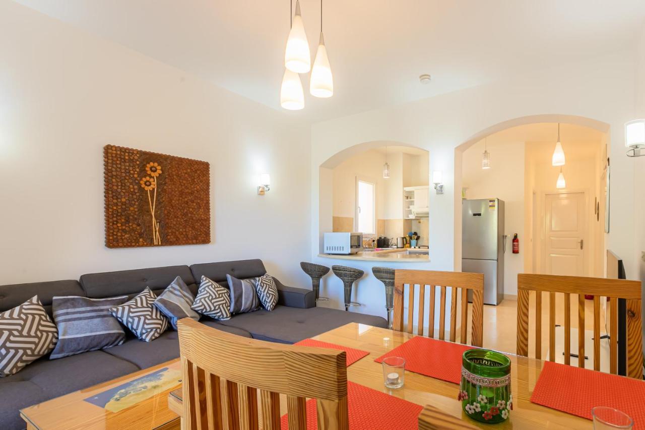 2 Bedroom Condo, With Pool, And Beach & Lagoon Access Хургада Екстер'єр фото